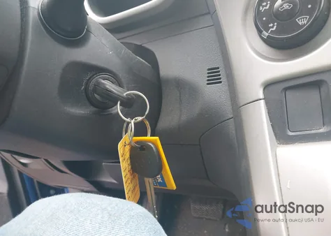 2010 Toyota Matrix z USA, uszkodzony, nr VIN 2T1KU4EE1AC194215